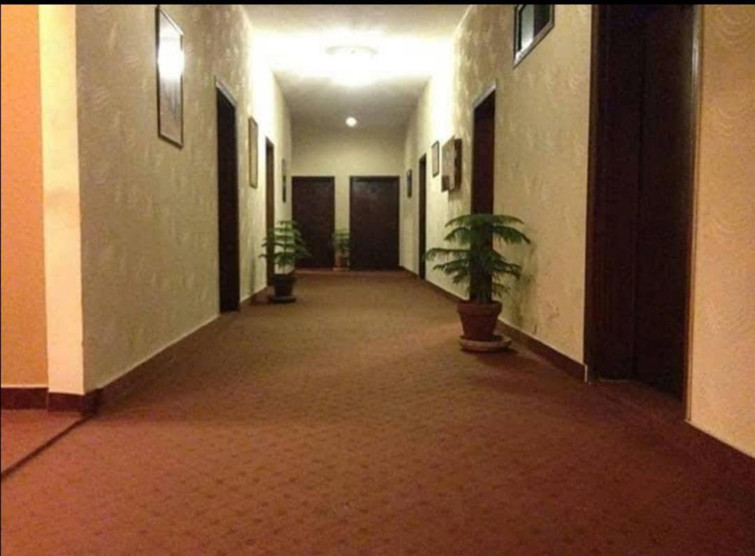Magnum Hotel ラホール エクステリア 写真
